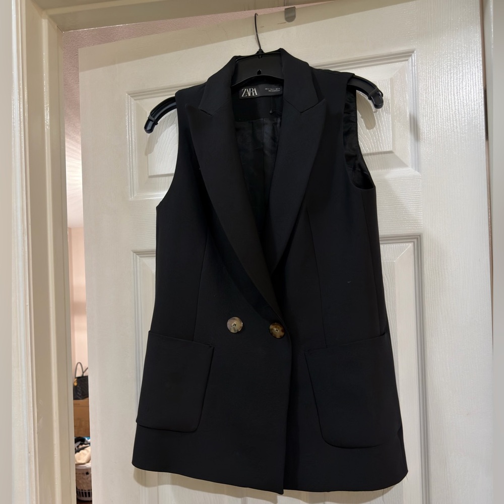 Zara Women's Black Double-Breasted Vest